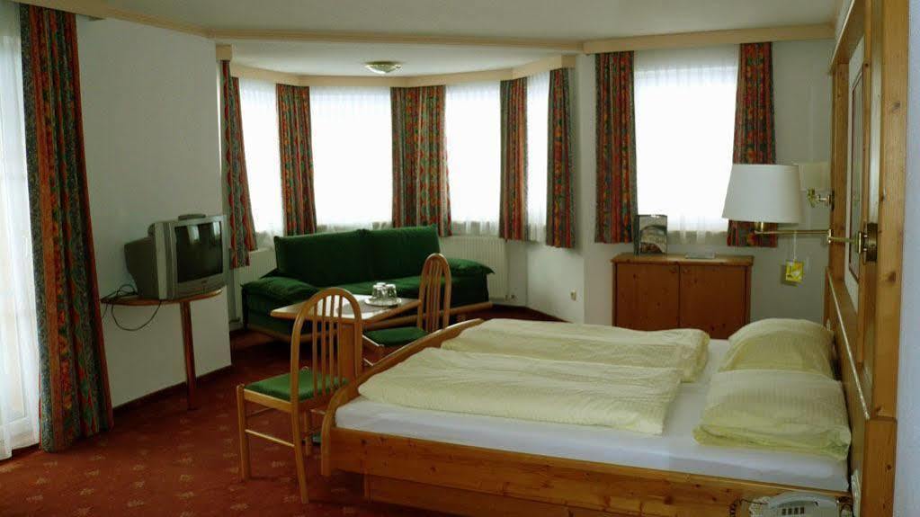 Hotel Germania Ischgl Extérieur photo